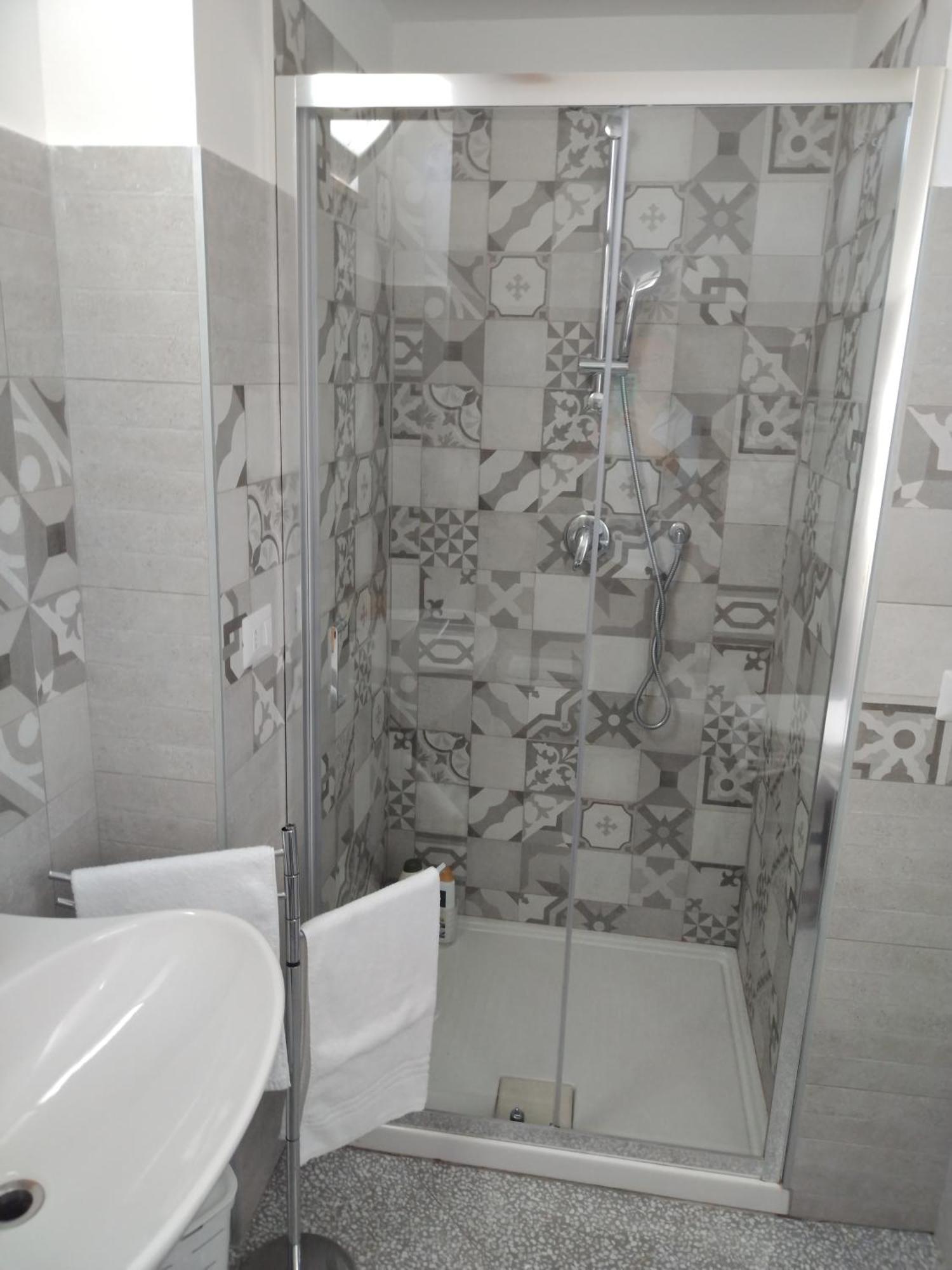 La Reggia Apartments Μιλάτσο Εξωτερικό φωτογραφία