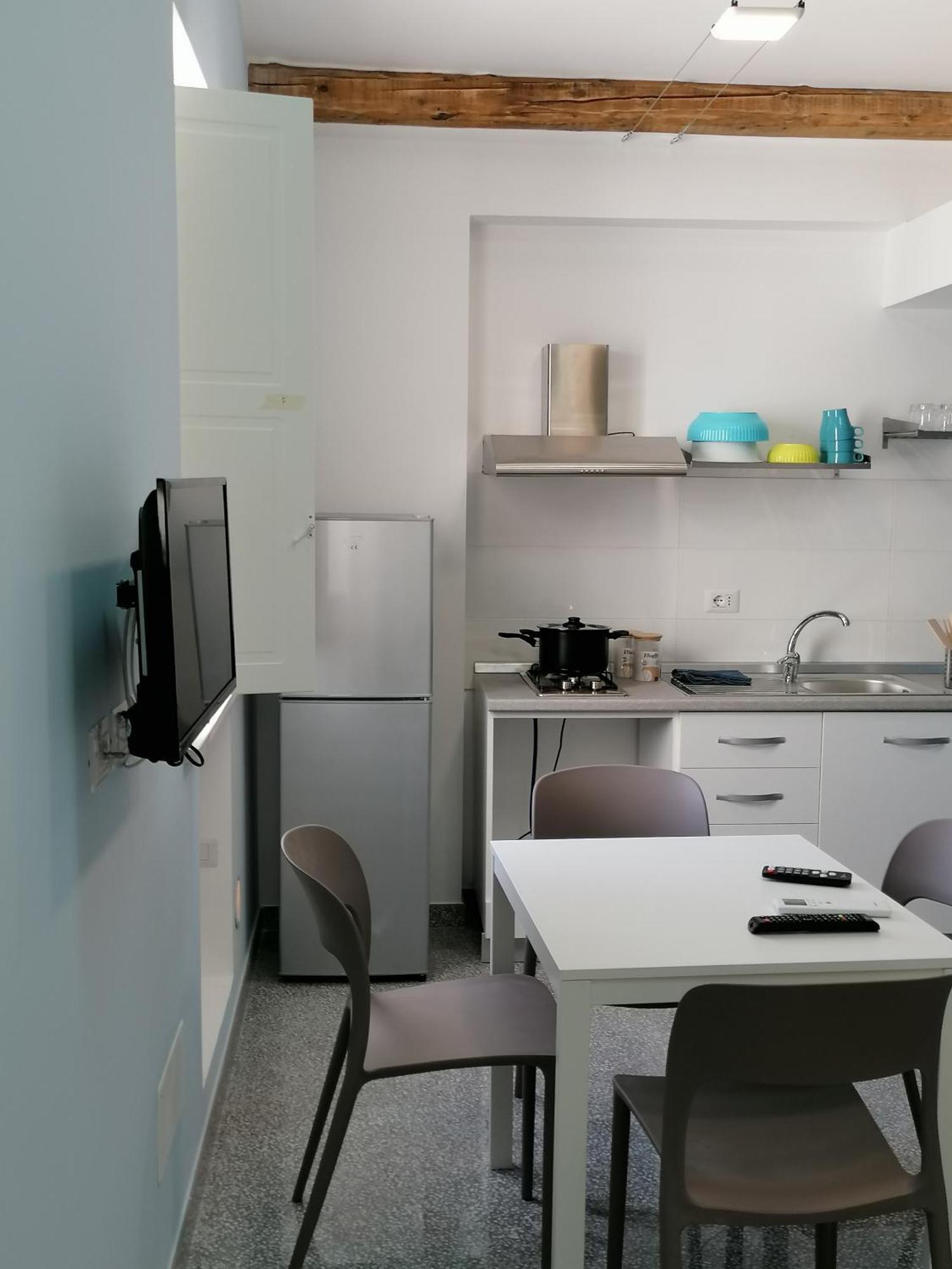 La Reggia Apartments Μιλάτσο Δωμάτιο φωτογραφία